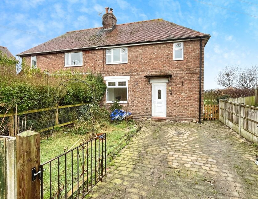 3 bedroom Semi Detached House for sale, Meadow Grove, Winsford, CW7 £