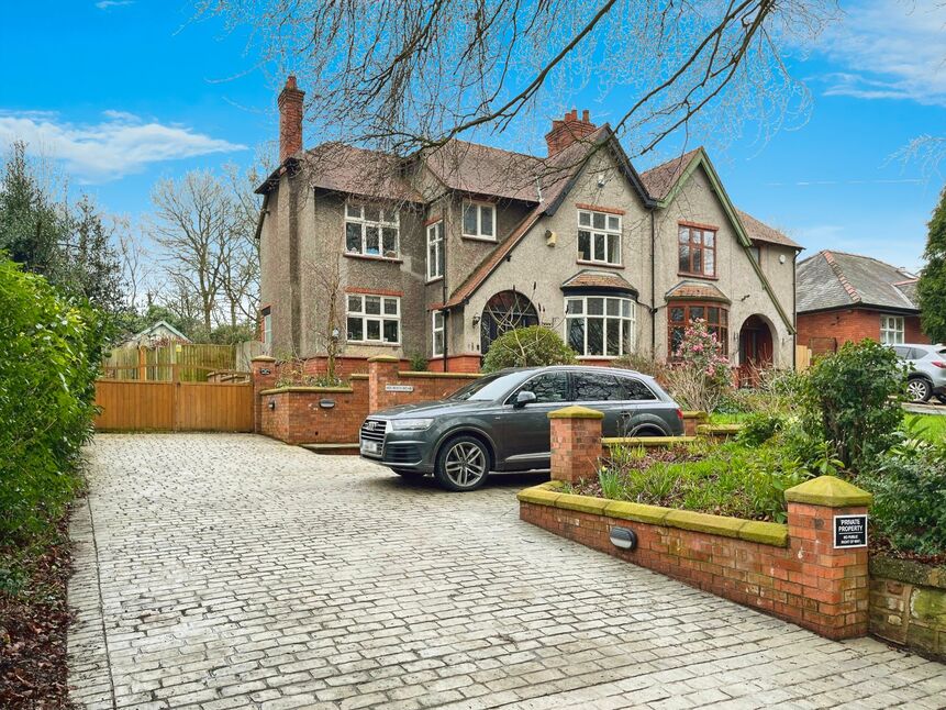 4 bedroom Semi Detached House for sale, Beach Road, Hartford, CW8 £