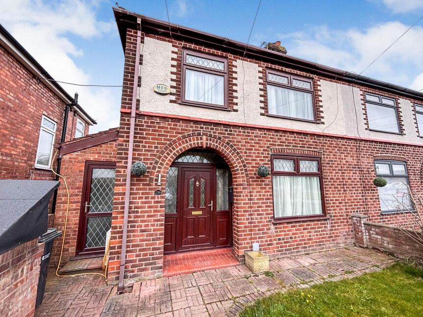 3 bedroom Semi Detached House to rent, Rilshaw Lane, Winsford, CW7 £