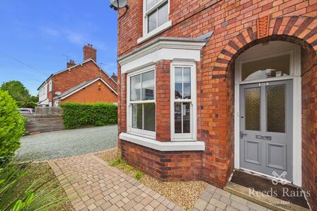 Norley Road, 3 bedroom Semi Detached House to rent, &pound;1,650 pcm