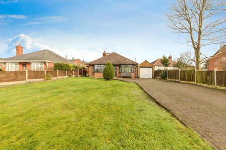 Runcorn Road, 3 bedroom Detached Bungalow for sale, £350,000