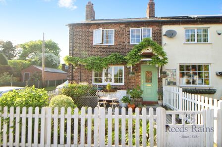 2 bedroom Semi Detached Property for sale