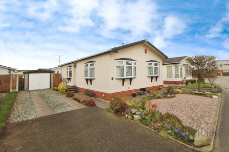 3 bedroom Detached Property for sale