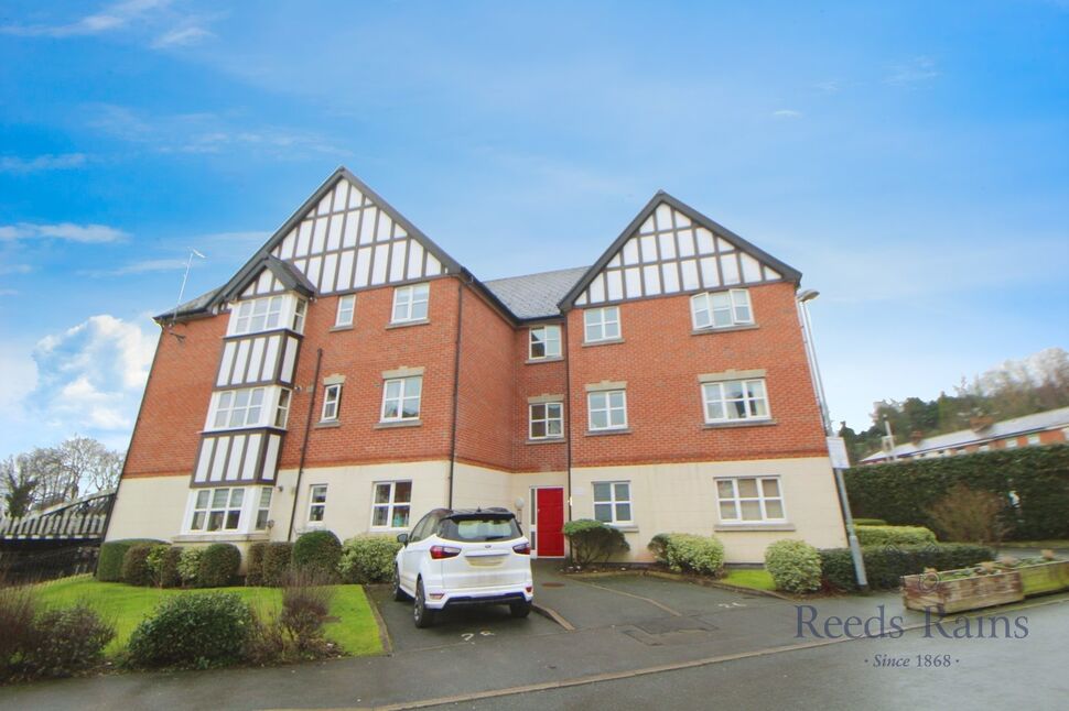 Main image of 2 bedroom Flat for sale, Freshwater View, Northwich, Cheshire, CW8