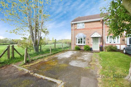 2 bedroom End Terrace House for sale