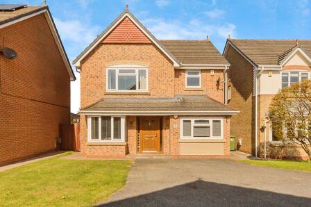 Kensington Way, 4 bedroom Detached House for sale, £450,000