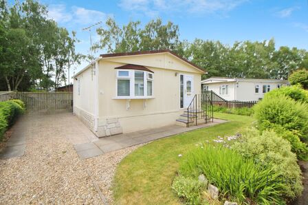 Crabtree Green Park, 2 bedroom Detached Property for sale, £90,000