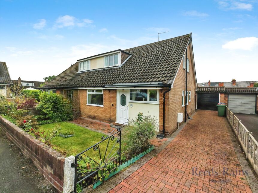 Main image of 3 bedroom Semi Detached Bungalow for sale, Siddington Avenue, Northwich, Cheshire, CW9