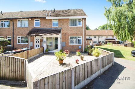 3 bedroom End Terrace House for sale