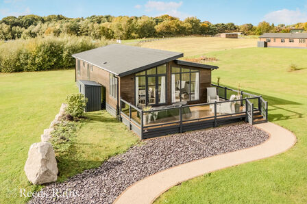 4 bedroom Detached Property for sale