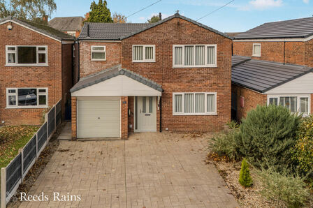 Kingsley Drive, 4 bedroom Detached House for sale, £375,000