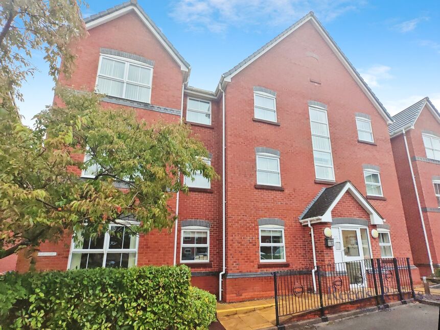 Main image of 2 bedroom Flat for sale, Wrenbury Drive, Northwich, Cheshire, CW9