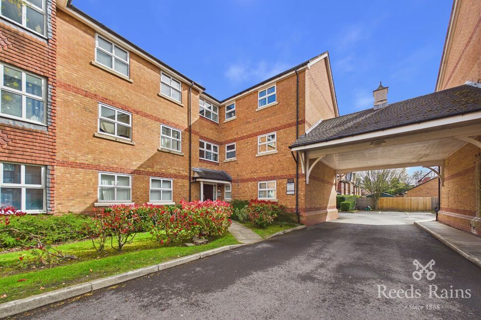 Main image of 2 bedroom Flat for sale, Harthill Close, Northwich, Cheshire, CW9