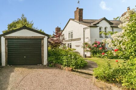 3 bedroom Semi Detached Property for sale