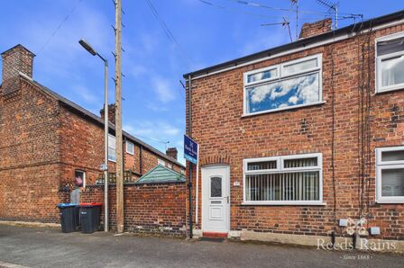 2 bedroom End Terrace Property for sale