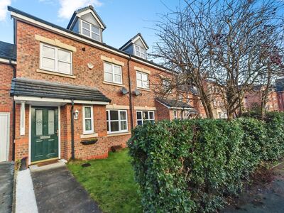 Drillfield Road, 4 bedroom Mid Terrace House to rent, &pound;1,375 pcm