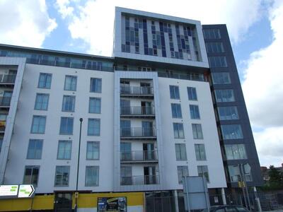 Queens Road, 2 bedroom Flat to rent, &pound;1,150 pcm