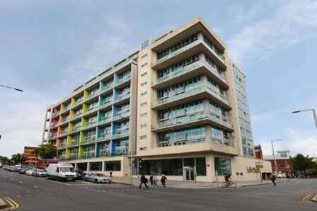 1 bedroom Flat for sale