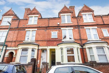Beech Avenue, 1 bedroom  Flat to rent, £775 pcm