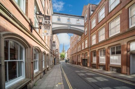 Hounds Gate, 1 bedroom  Flat to rent, £950 pcm