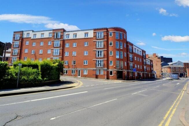 Main image of 2 bedroom Flat to rent, Cranbrook Street, Nottingham, Nottinghamshire, NG1