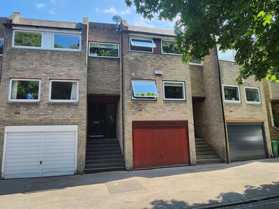 Clumber Crescent North, 3 bedroom Mid Terrace House to rent, £2,200 pcm