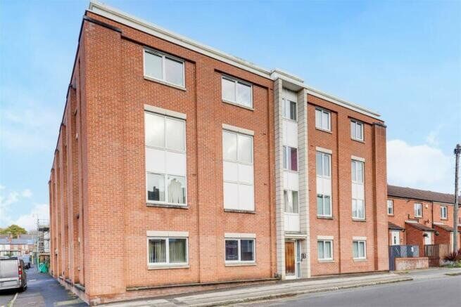 2 bedroom  Flat for sale