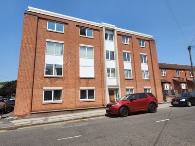 2 bedroom  Flat for sale