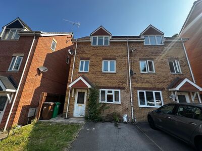 Eccles Way, 3 bedroom Semi Detached House for sale, £159,950