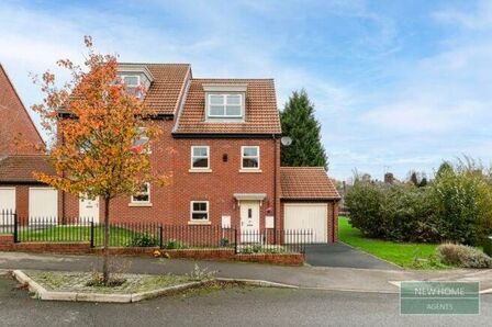 Weaving Gardens, 3 bedroom Semi Detached House for sale, £300,000
