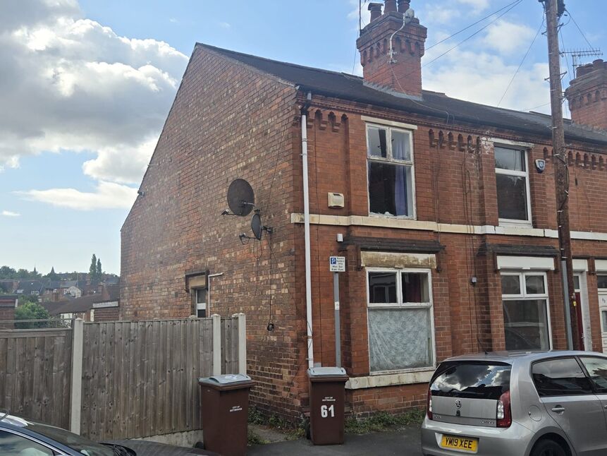 2 bedroom End Terrace House for sale