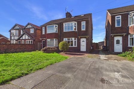 King Street, 3 bedroom Semi Detached House to rent, &pound;1,000 pcm
