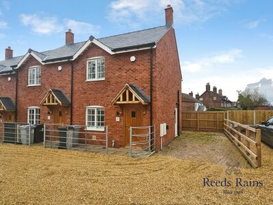 Bakery Court, 2 bedroom End Terrace House to rent, &pound;1,000 pcm