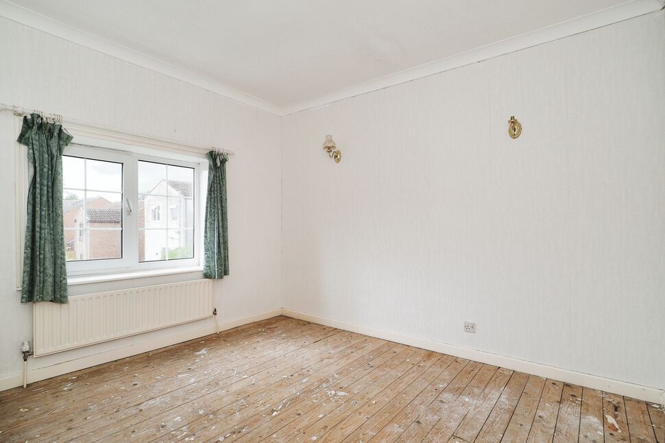 5 bedroom Detached House for sale, South Terrace, WF5 £330,000