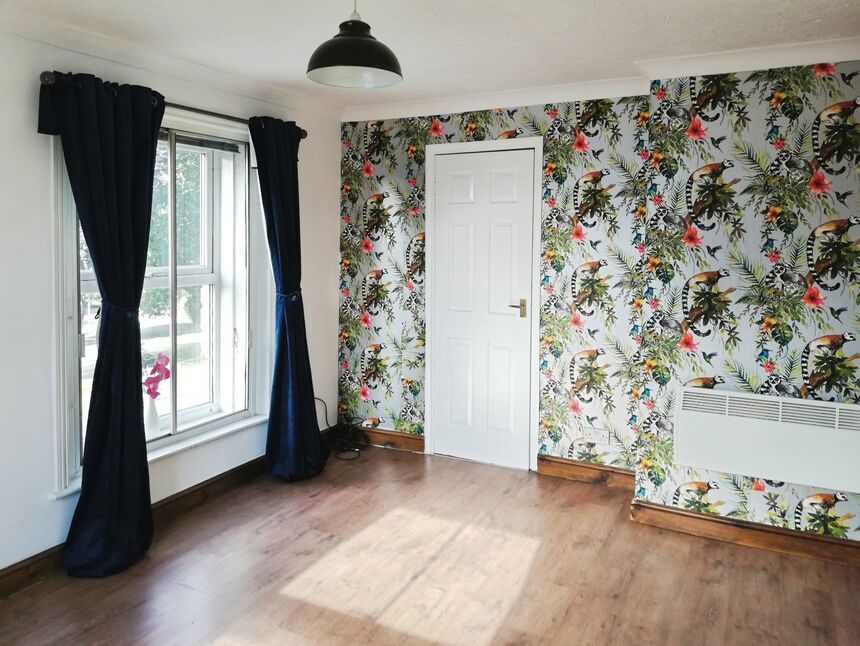 Main image of 2 bedroom  Flat to rent, Bank Street, Ossett, West Yorkshire, WF5