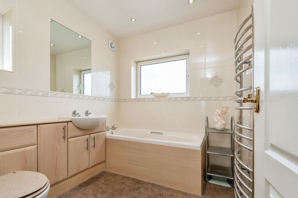 3 bedroom Semi Detached House for sale, Manor Road, Ossett, WF5 £265,000