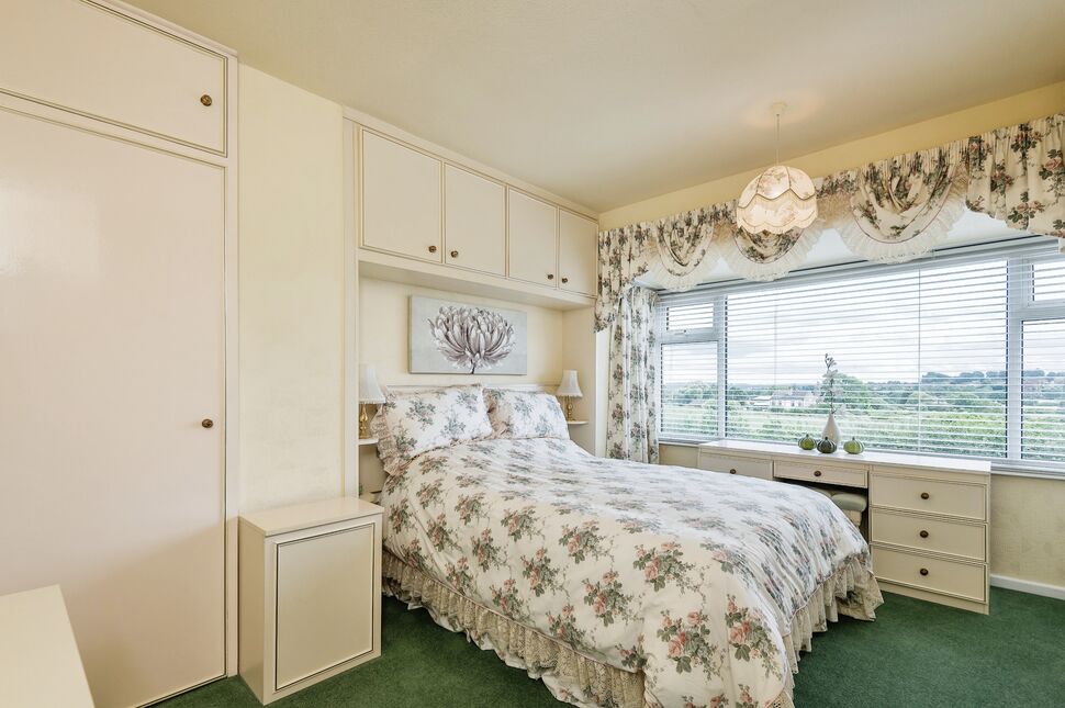 3 bedroom Semi Detached House for sale, Manor Road, Ossett, WF5 £265,000