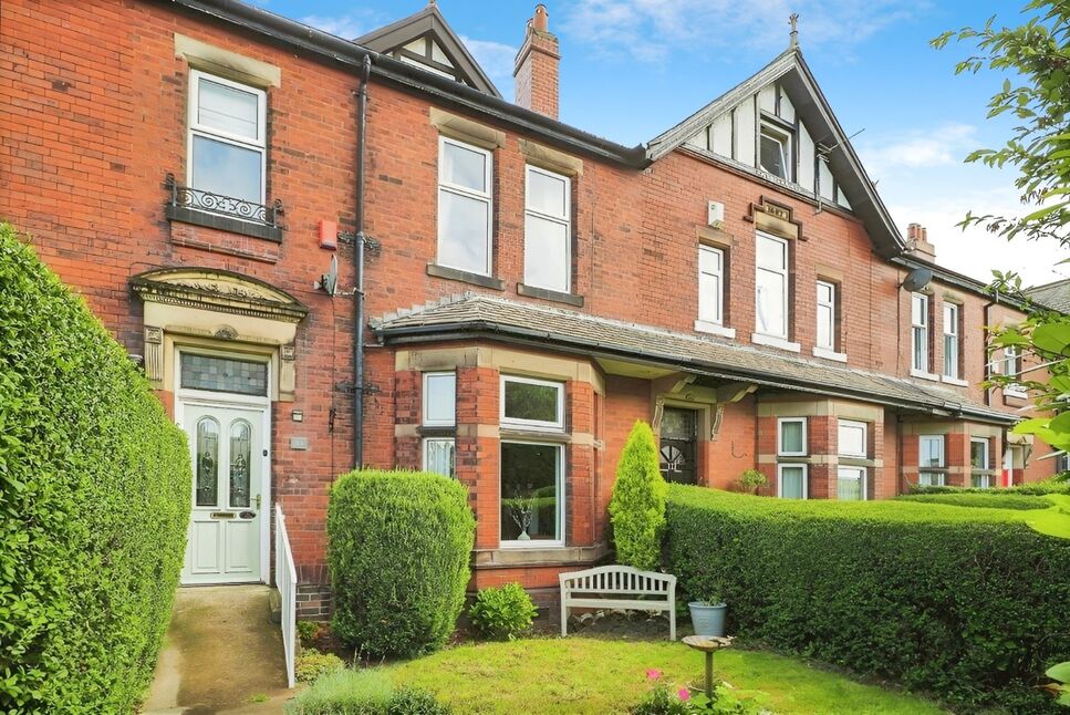 3 bedroom Detached House for sale, Kingsway Close, Ossett, WF5 £315,000