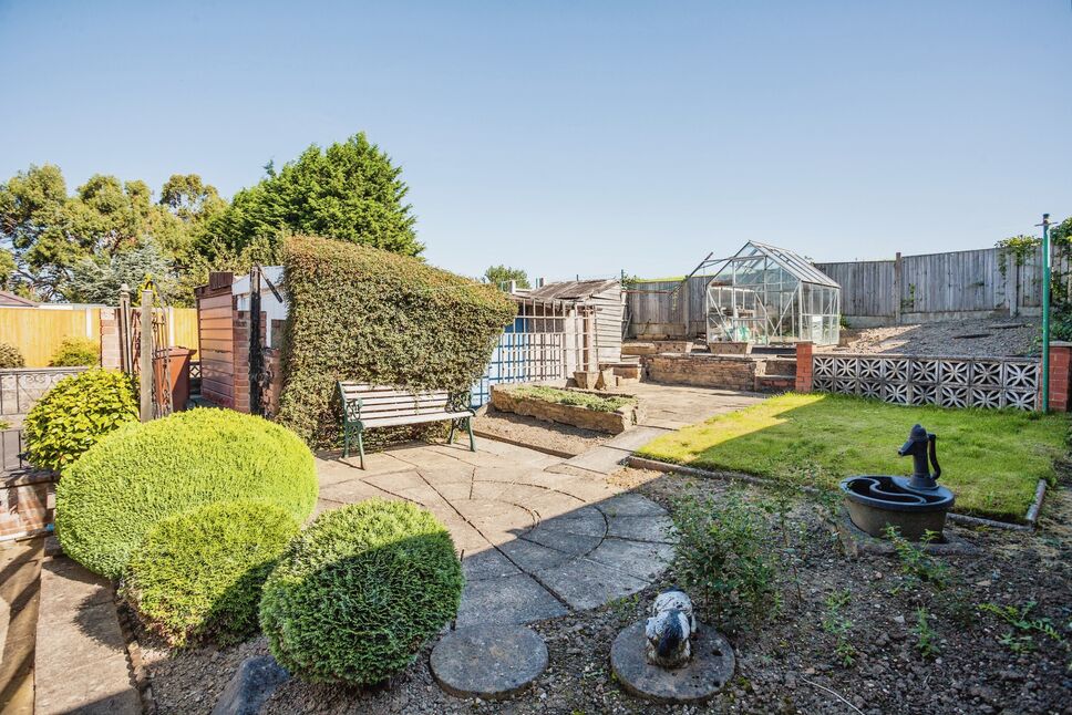 2 bedroom Semi Detached Bungalow for sale, Watson Avenue, Dewsbury