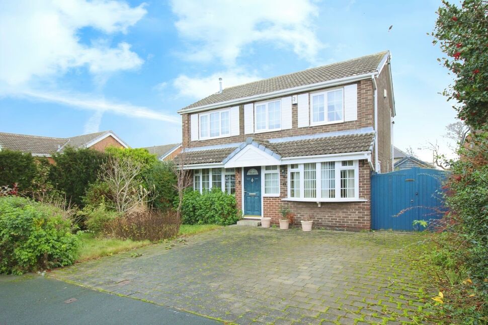 Main image of 4 bedroom Detached House for sale, Brookfields, Netherton, West Yorkshire, WF4