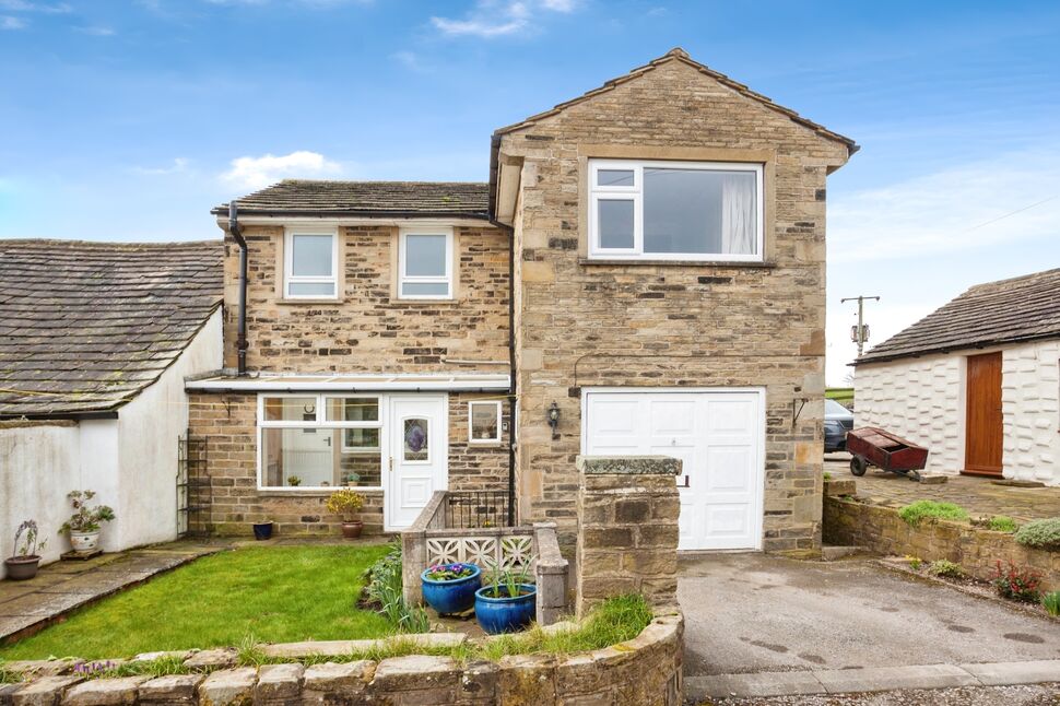 Main image of 3 bedroom Detached House for sale, Briestfield Road, Briestfield, West Yorkshire, WF12