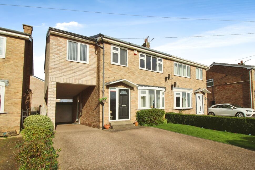4 bedroom Semi Detached House for sale, Longlands Road, Ossett, WF5 £