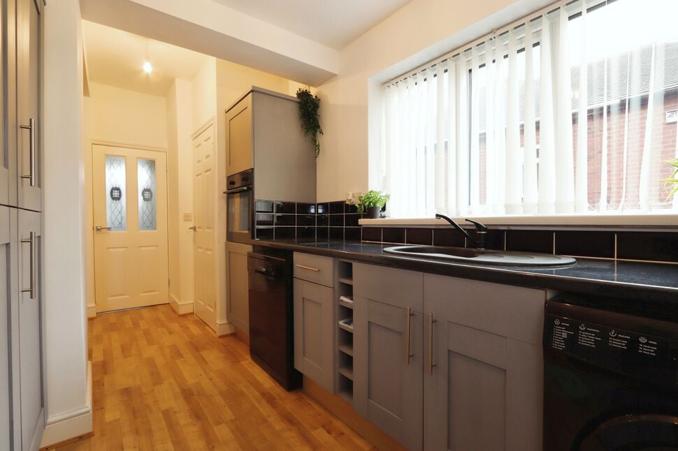 3 bedroom Semi Detached House for sale, Ossett Lane, Earlsheaton, WF12