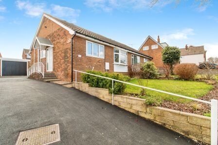 2 bedroom Semi Detached Bungalow for sale