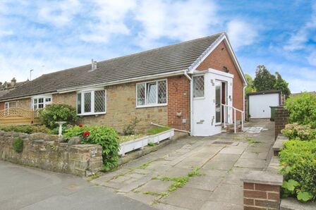 2 bedroom Semi Detached Bungalow for sale