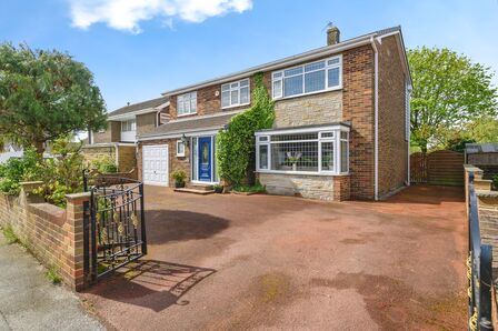 Ennerdale Avenue, 5 bedroom Detached House for sale, £475,000