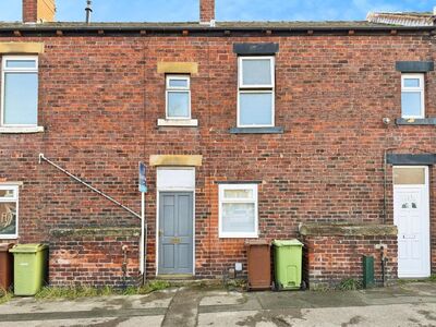 2 bedroom Mid Terrace House for sale