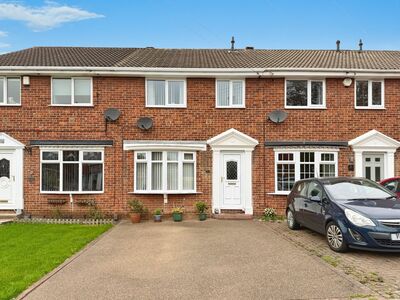 3 bedroom Mid Terrace House for sale
