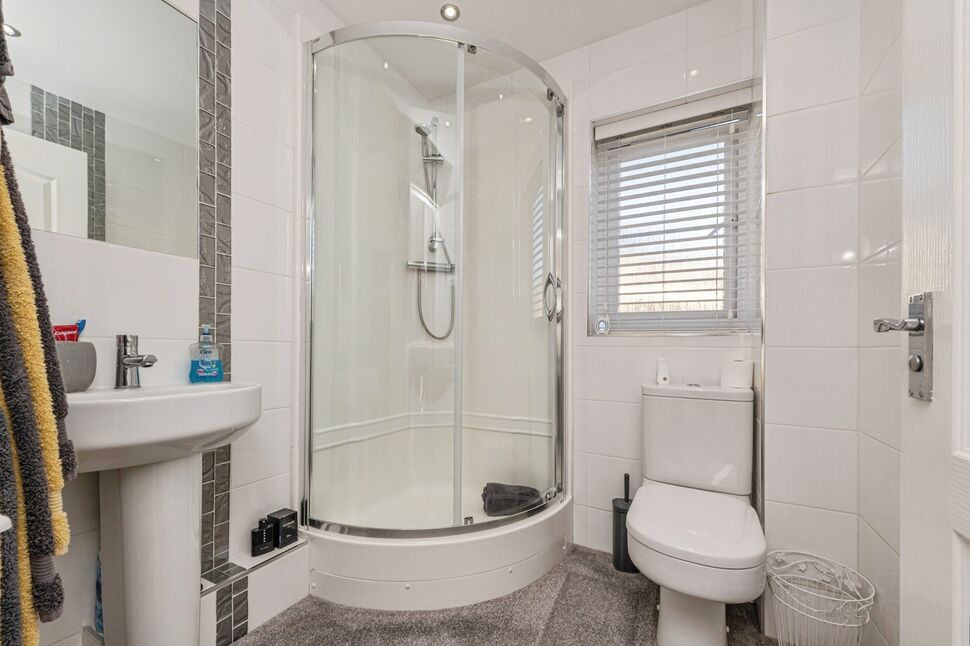 En-Suite Shower