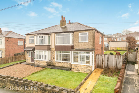 Leeds Road, 3 bedroom Semi Detached House for sale, &pound;200,000